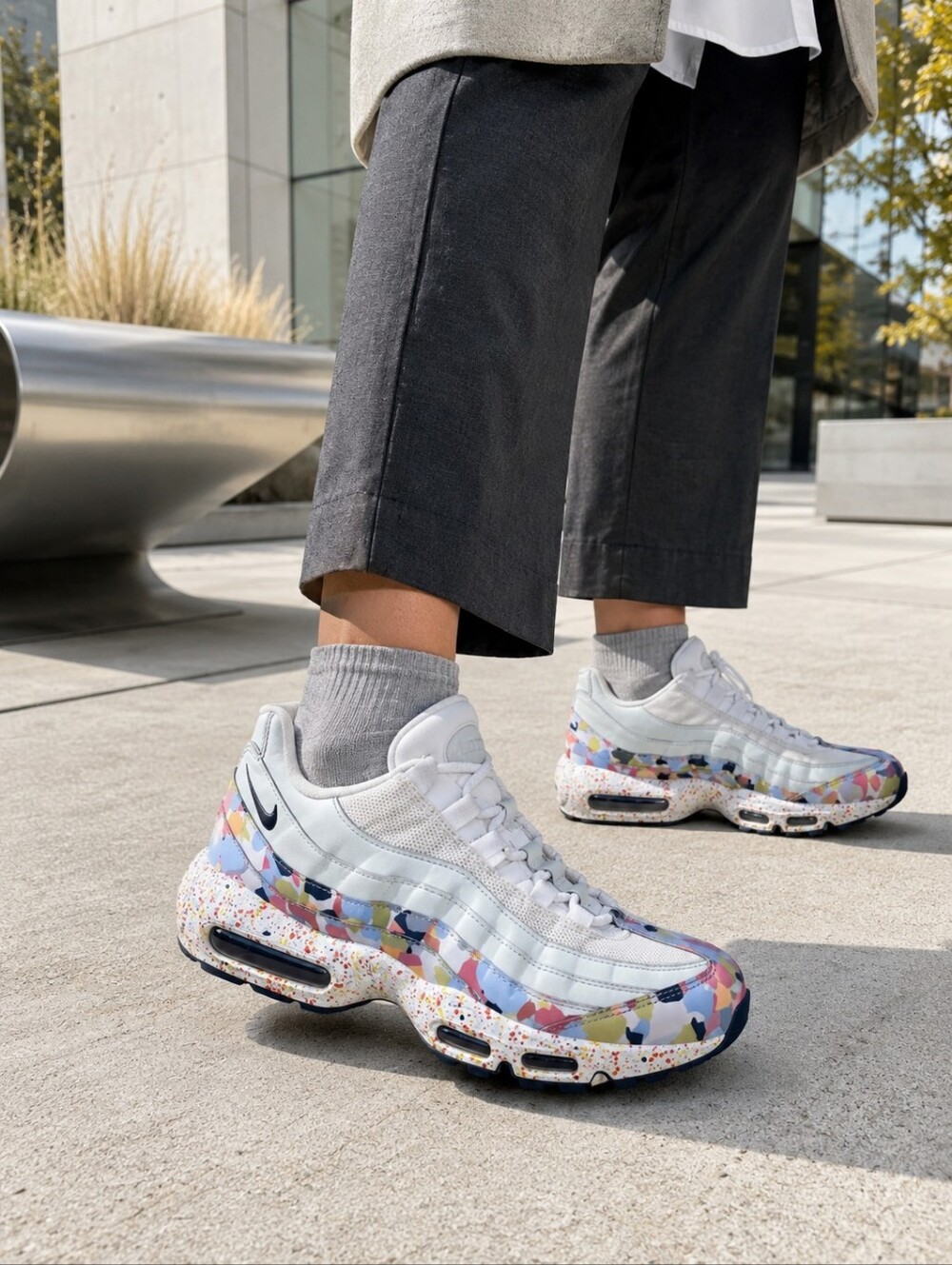 Nike Air Max 95 SE Vast Grey Confetti Sneakers 918413-004 Women's 10.5